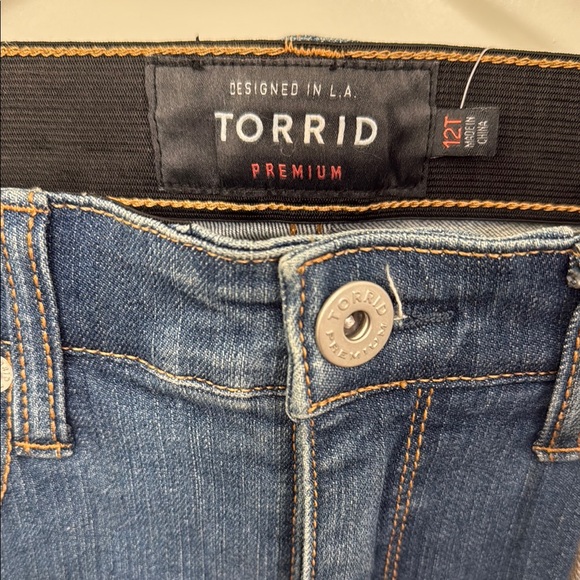TORRID Women's Jeans Size 12 T Sky
High Skinny Heartthrob NWT - Picture 2 of 10